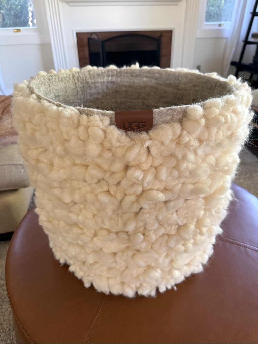 UGG Home Genuine Sheepskin Wool Storage Basket Cream Leather Logo Large